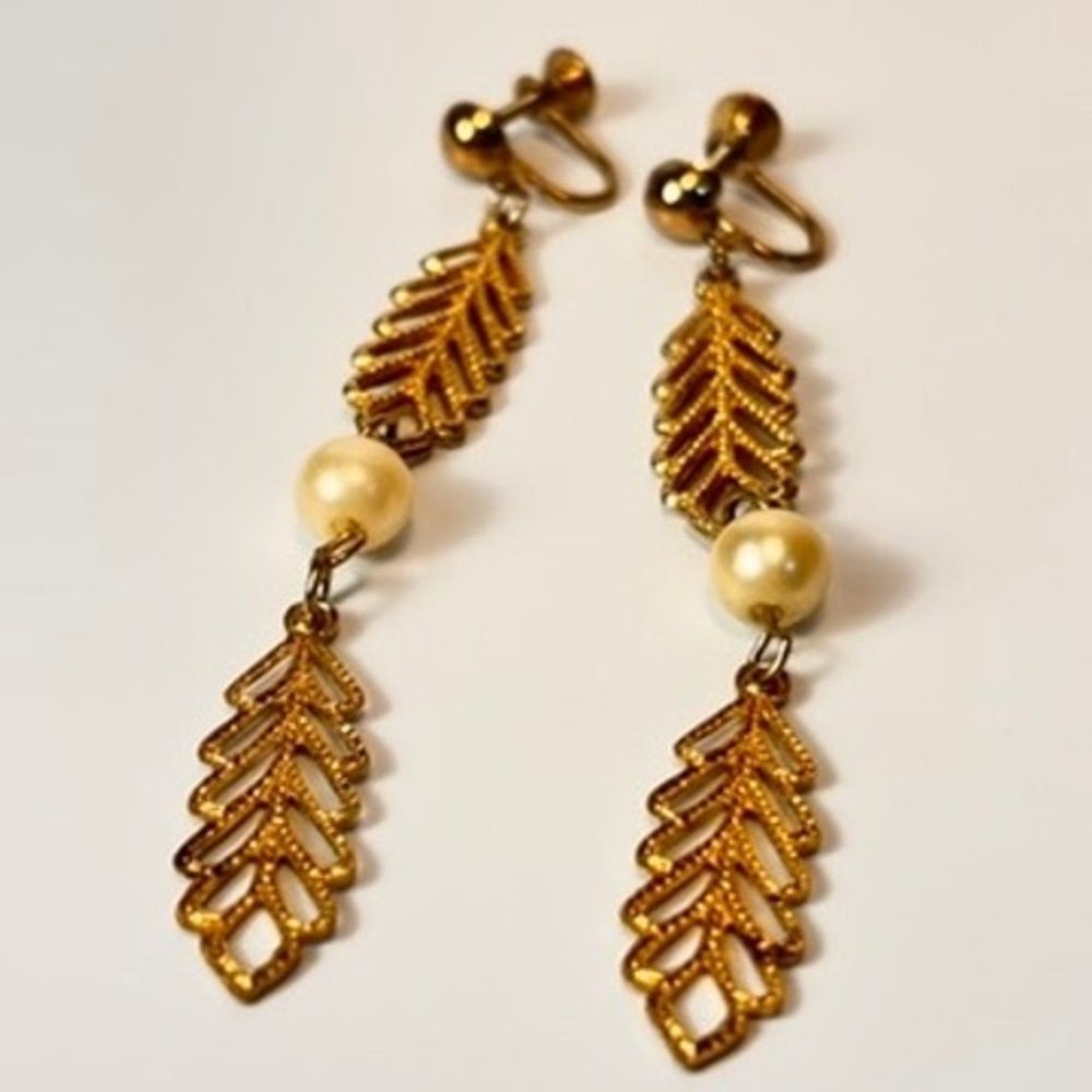 Vintage Dangle Earrings Gold Faux Pearl Leaf Boho Statement Whimsygoth Goth Long